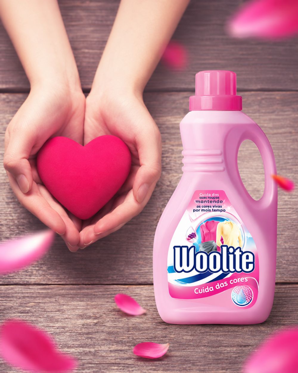 Woolite - Cuida das cores que gosta de vestir.